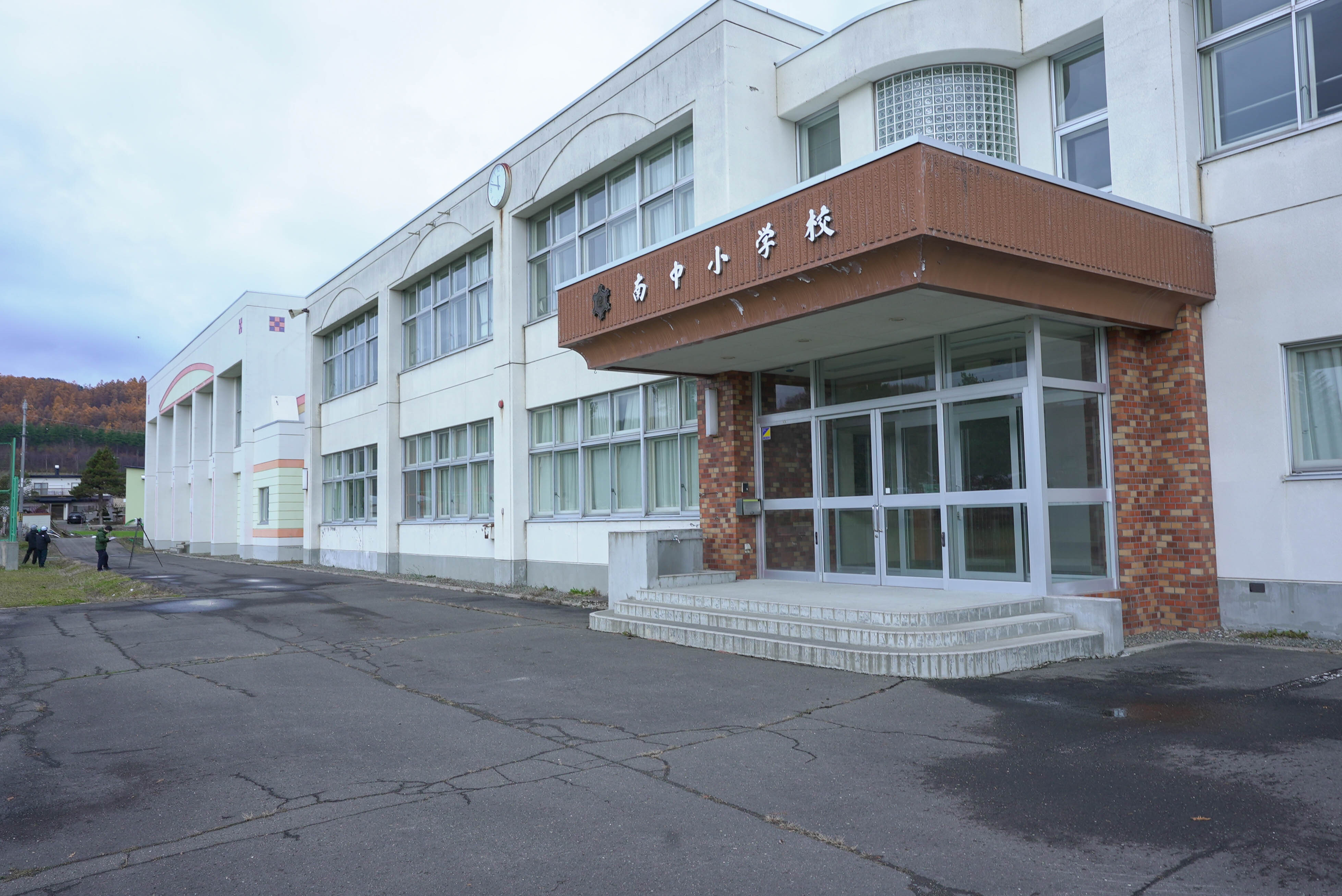 南中小学校の校舎